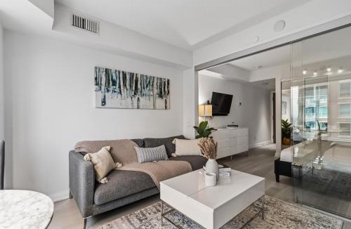 Bloor-Yorkville Apartment | Yorkville Prestige 1 Bedroom Suite