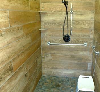 Midpines Cabin | Yosemite Bug Rustic Mountain Resort