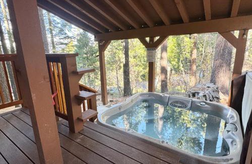 Yosemite West House | Yosemite Vista
