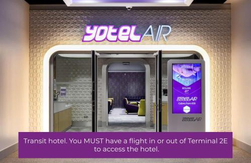 Le Mesnil-Amelot Hotel | YOTELAIR Paris CDG - Transit Hotel - Terminal 2E