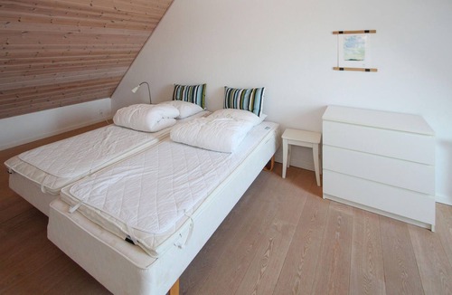Langemark Apartment | You dream of a vacation with a view? Then this vacation apartment on the golf course is the right ch