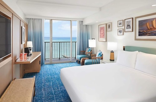 Waikiki Hotel | You Found it! 3 Serene Units, Restaurant, Few Blocks From The Waikiki Beach!