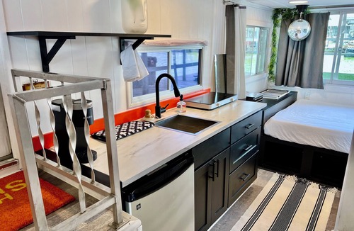 Azle Boat Rental | You're On A Boat! Charming houseboat on Eagle Mountain Lake