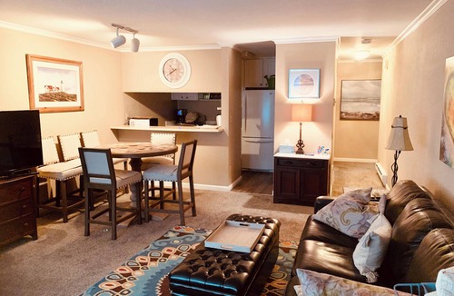 Monterey Condo | YOU WON'T WANT TO LEAVE!