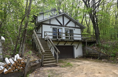 Norwalk Cabin | Your adventure begins the second you arrive!