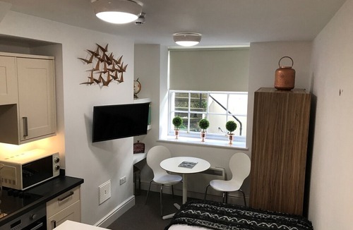 Bristol Apartment | Your Apartment Berkeley Sq Pads #9