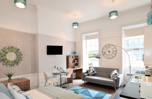Bristol Apartment | Your Apartment Berkeley Sq Pads #3