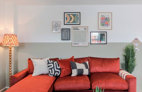 East Walworth Apartment | Your Apartment | Two Bed Apartment with Balcony