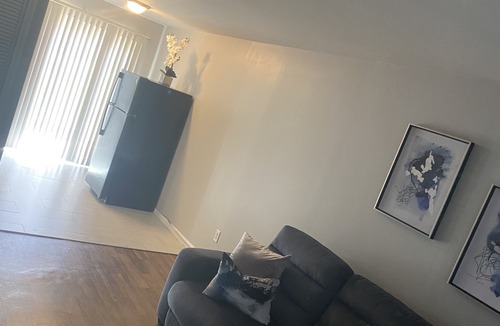 College Park House | Your Atlanta Townhome getaway 5 minutes from the world’s busiest airport