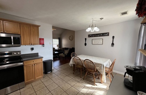 Auburn House | Your Auburn Home - 3/2, Quiet cul-de-sac