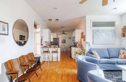 Belleville Apartment | Your Base for PEC + Belleville Fun + ON Park Pass