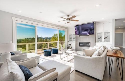 Samish Hill House | Your Bayview Retreat