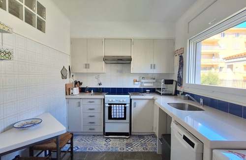 L'Estartit House | Your best option near the beach - with private Parking