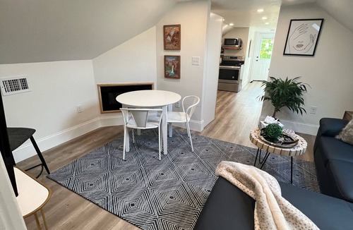 Roslindale Condo | Your Boston Retreat on the Third Floor