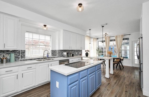 George Bush Park/Eldridge House | Your Charming Getaway w/Game Room & Pool Oasis