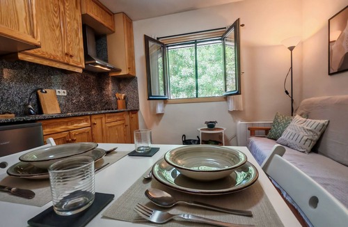 Taull Apartment | Your comfortable shelter with pool - Herbasabina 2