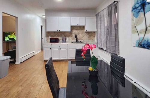 Memorial Square Apartment | Your contemporary home