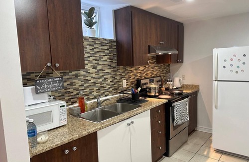 Mount Pleasant House | “Your Countryside Retreat – Our Passion” 🌿🏡n🛏️ Cozy Comfort | Rustic Charm