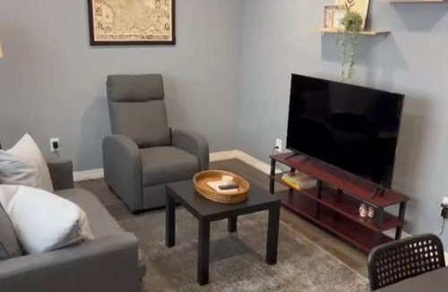 South Jamaica Apartment | Your cozy comfy rental