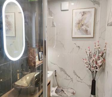 Le Kremlin-Bicetre Apartment | Your cozy cove by Paris
