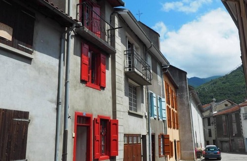 Auzat House | Your cozy nest in the mountains! Charming mountain home stay!