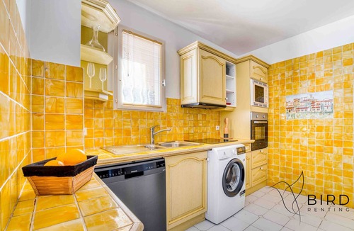 Biot House | Your Getaway in Biot