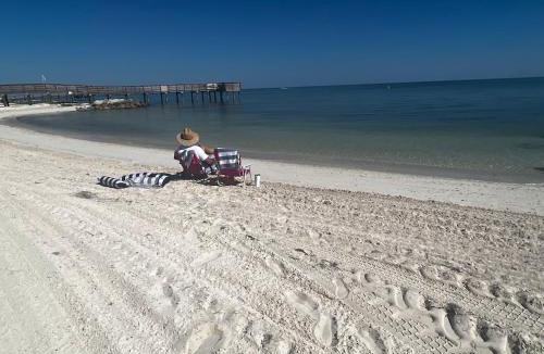 Key Colony Beach Apartment | Your Happy Place ON THE BEACH!