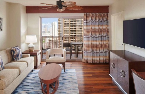 Waikiki Resort | Your Hawaiian Escape Awaits – The Grand Waikikian - 2 Bedroom Partial Ocean View