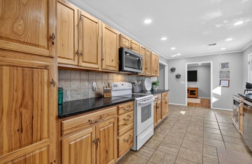 Bartlesville House | Your Hillside Haven VRBO