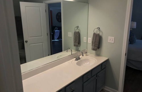 Ladson House | Your Hm away from Hm-Clean and Spacious