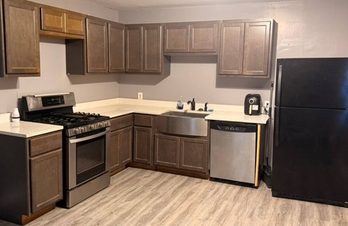 Sauk Village House | Your Home Away From Home in Sauk Village