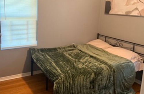 Sauk Village House | Your Home Away From Home in Sauk Village