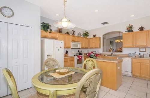 Indian Point House | Your home away from home.