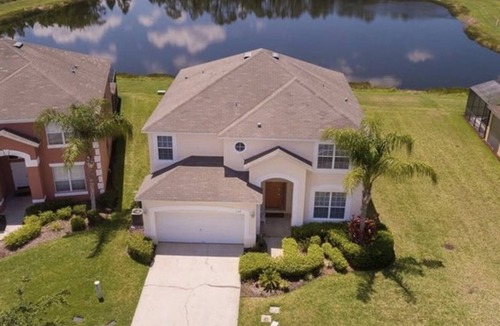 Indian Point House | Your home away from home.