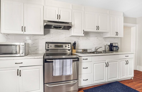 Thorold House | Your home away from home in Thorold, ON - Niagara Falls