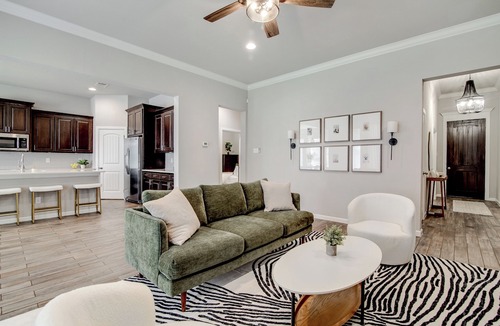 Joshua House | Your Home Away from Home – Beautiful Retreat!