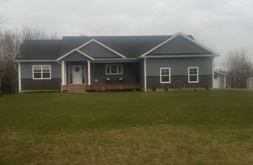 Mermaid House | Your Home Away From Home- 4 bed, 3 bath, centrally located.
