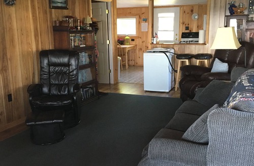 Chaumont Cottage | Your Home Away From Home On Pt Salubrious