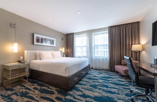 Near North Side Hotel | Your Home Away from Home! 3 Convenient Units, Pets Allowed! Minutes to Navy Pier