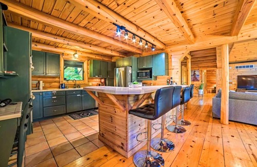 Gladwin Cabin | Your home, away from home!