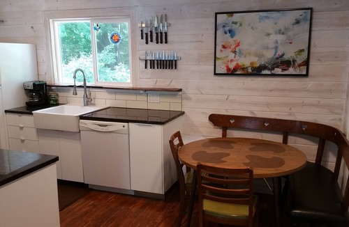 Harbert Cottage | Your Home away from Home