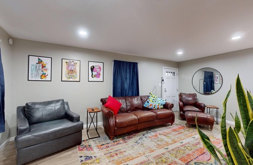 Erie House | Your home away from home in Erie PA