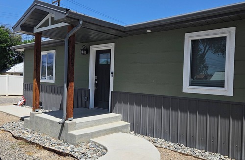 Delta House | Your Home Away From Home nQuiet, Modern, & Open 2