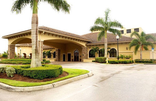 Naples Condo | Your home away from home NOW AVAILABLE