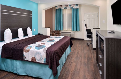 Spring Hotel | Your Home Away From Home! Family-Friendly Unit! Near TGR Exotics Wildlife Park