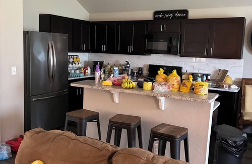 Stillwater House | “Your Honey Bee”100%,Newer4-bedroom housewith everything incharming Stillwater,“