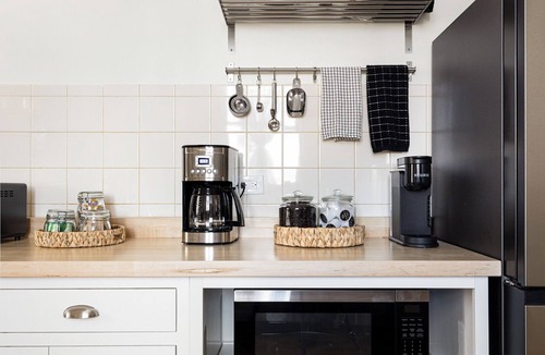 Logan Square Apartment | Your Logan Square Oasis with Lush Outdoor Haven!