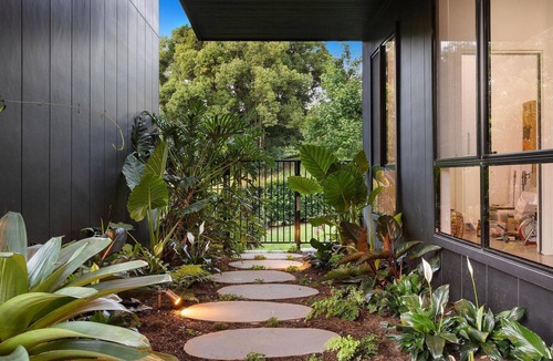 Tintenbar House | Your Luxury Escape - Friday