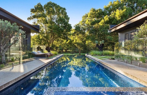 Tintenbar House | Your Luxury Escape - Friday