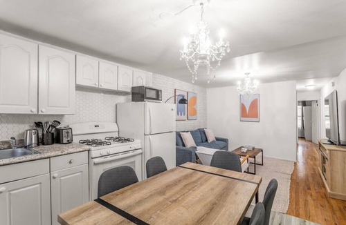 Midtown East Apartment | Your Manhattan Escape! Beautiful 3BD 1BTH Apt